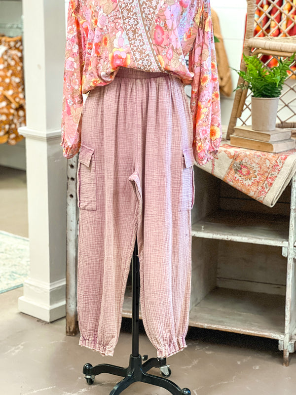 GAUZE MINERAL WASHED CARGO PANTS, MAUVE - Dry Land Decor