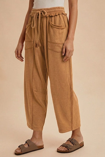 MADDIE MINERAL WASHED BARREL PANTS, CAMEL