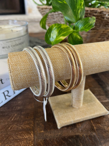 WATER RESISTANT RIBBED TEXTURED BRACELETS, SILVER