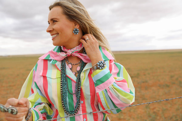 MISS CONGENIALITY NECK SCARF