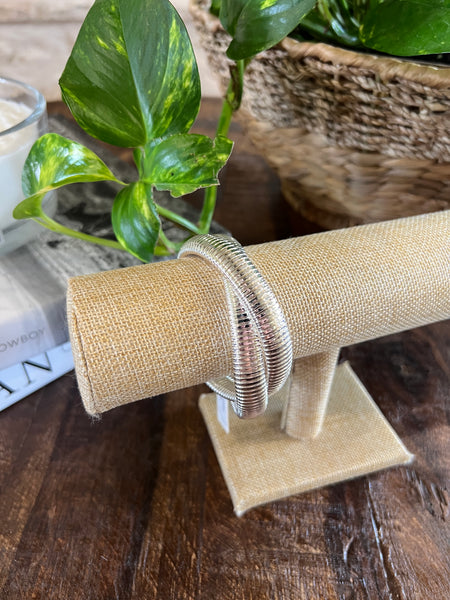 WATER RESISTANT 2 STRAND RIBBED TWISTED BRACELET, SILVER