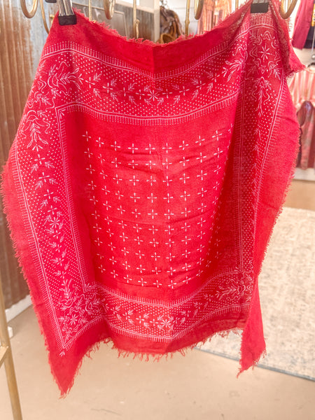 CLASSIC PRINT BANDANA, POPPY RED