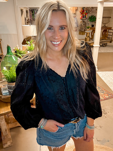 MODERN ROMANCE LACE BLOUSE, BLACK