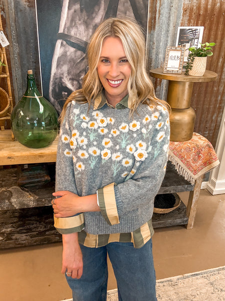 EMBOSSED FLORAL KNIT SWEATER, GREY