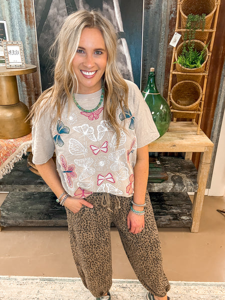 EMBROIDERED BUTTERFLY TEE