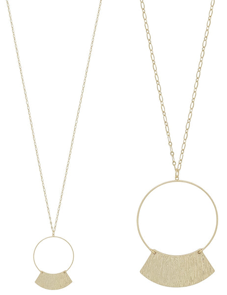 OPEN CIRCLE W/ FANNED SHAPE NECKLACE, GOLD