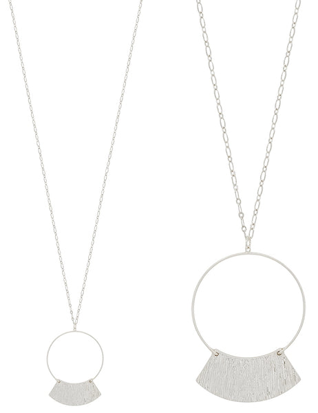 OPEN CIRCLE W/ FANNED SHAPE NECKLACE, SILVER