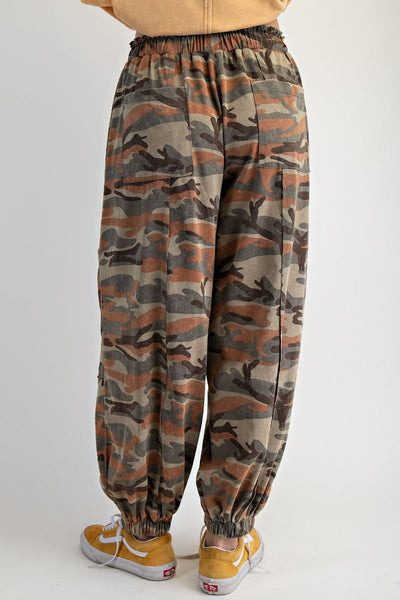 CAMO PRINT JOGGERS, SAGE OLIVE