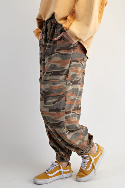 CAMO PRINT JOGGERS, SAGE OLIVE