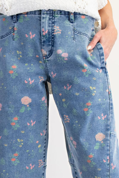 FLORAL PRINTED BARREL PANTS, WASHED DENIM